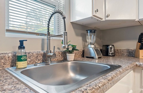 Crestline Heights House | Cozy Bungalow Retreat Near Avondale & City: 3 Beds