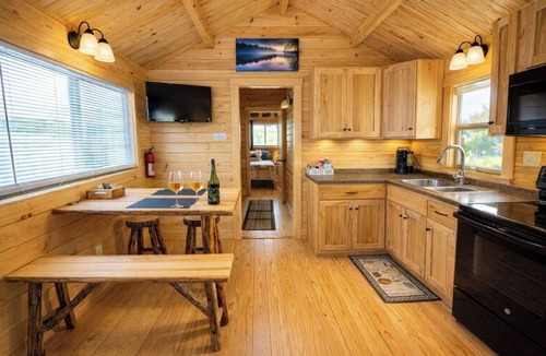 Hector Cabin | Cozy Cabin Hot Tub Wineries Sunset Views 4