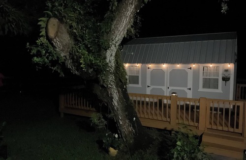 Moore Haven Cabin | Cozy cabin with WiFi and AC in charming LaBelle