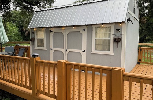 Moore Haven Cabin | Cozy cabin with WiFi and AC in charming LaBelle