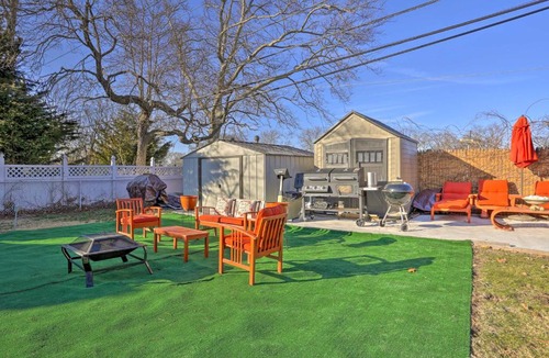 Elmont Apartment | Cozy & Convenient Elmont Retreat w/Patio!
