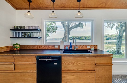 Crooked Lake House | Cozy Cottage on Crooked Lake