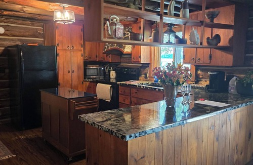 Rushville Cabin | Cozy Country Cabin near Canandaigua-HOT TUB-Beautiful Sunsets-Close to CMAC