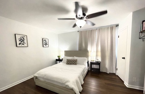 Delair House | Cozy family friendly 3-bed home with new deck