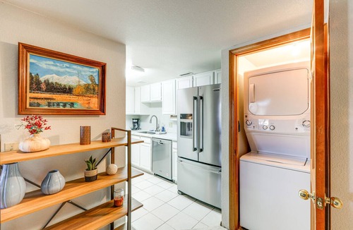 Flagstaff Condo | Cozy Flagstaff Retreat w/Balcony & Mtn View!