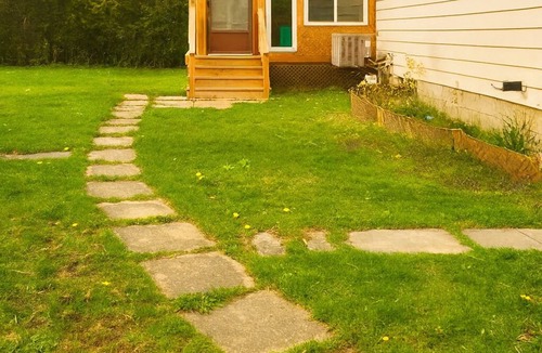 Jacksons Point Cottage | Cozy Fountain Cottage