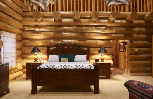 Laurelton Cabin | Cozy Getaway, hot tub, pool table, 200 acres