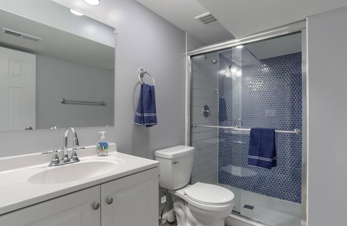 Harrisburg House | Cozy Guest Home At Fairville