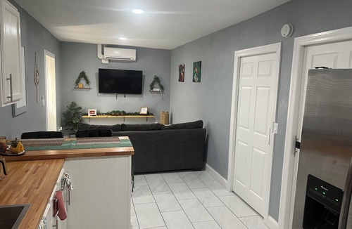 Cypress Gardens Apartment | Cozy Haven Apartment