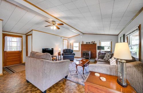 Mattawana House | Cozy Huntingdon Escape: 19 Mi to Penn State Univ!