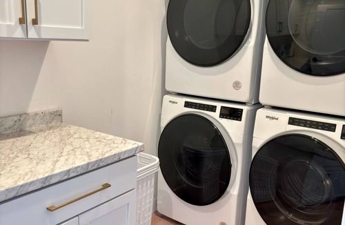 Franklin Springs Apartment | Cozy, inviting, brand-new studio ideal for individuals and/or couples