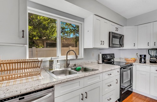 Lakeland House | Cozy lake house retreat in the heart of Lakeland