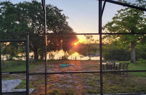 Indian Wells House | Cozy lake house with private heated pool near Disney