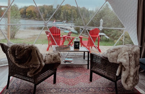 Whitestone Cabin | Cozy Lakeview Dome 30 minutes away from Parry Sound