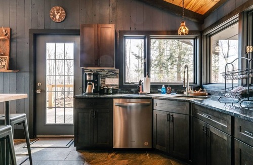 Galeton House | Cozy Mountain Cabin, dark skies, and great views!