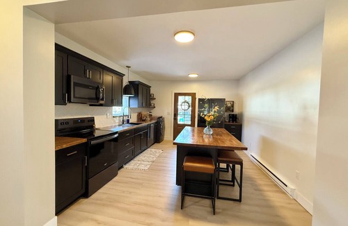 Port Matilda Apartment | Cozy Oasis Located 15 min from Penn State University