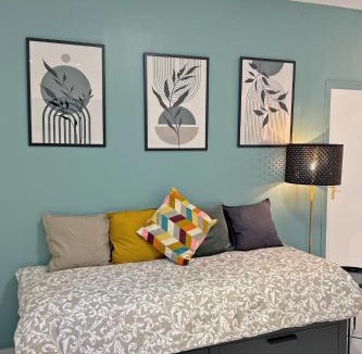 Vitry-sur-Seine Apartment | Cozy Paris Gateway Apartments Groups with free parking