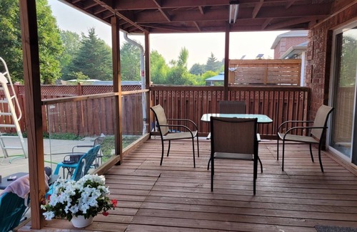 Barrie House | Cozy Pool Retreat in Barrie
