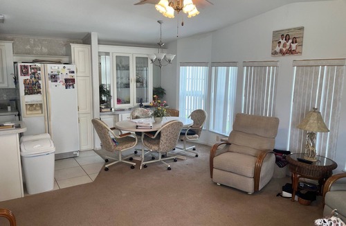 Winter Haven House | Cozy retirement community with golf course