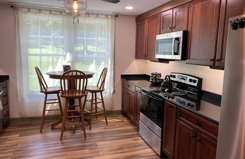 Brockton House | Cozy Retreat, Mountain & River Views, 10 Acres, & Train Service to Jim Thorpe