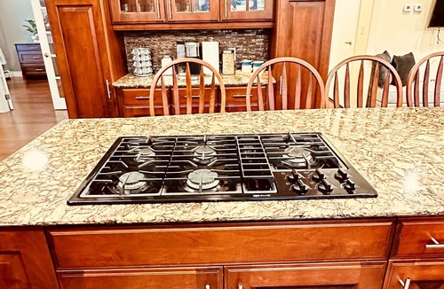 Greater Napanee House | Cozy Retreat On The Eastside Estate (10 Guest)