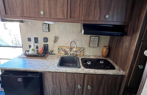 Long Beach House | Cozy RV with AC and Heat