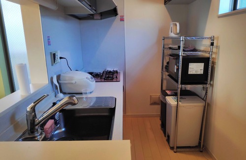 Kamata House | Cozy Spacious Modern 2-Story Home | 4 Min to Station, 15 Min to Haneda/Shinagawa