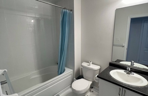 Guelph House | Cozy stay near Guelph's best
