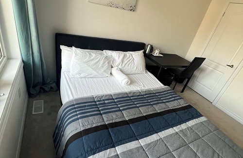 Guelph House | Cozy stay near Guelph's best