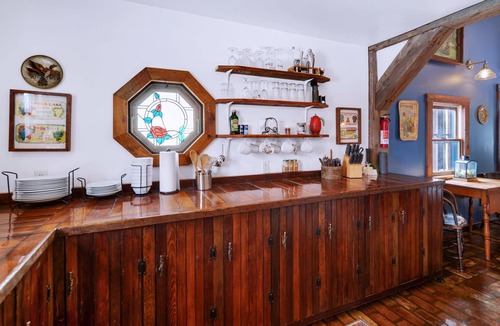 Hector House | Cozy Storybook Cottage for Winter Getaway!