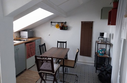 Clichy Apartment | Cozy studio Clichy Levallois
