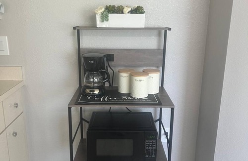 Lakeland Highlands Apartment | Cozy studio in enjoyable Lakeland with AC, WiFi