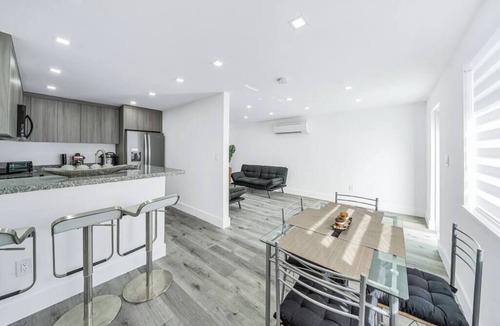 Flagami House | Cozy Studio Near Airport & Miami Beach