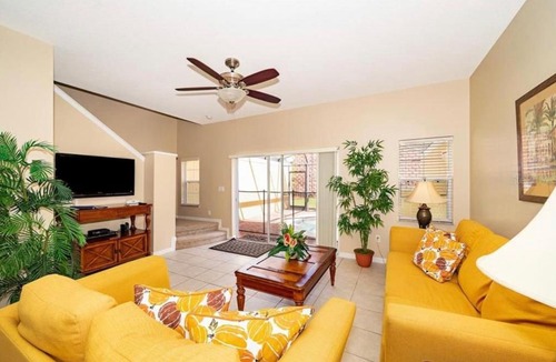 West Kissimmee House | Cozy Townhome at Encantada Resort with Private Pool!