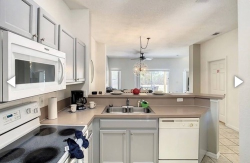Seasons House | Cozy townhouse close to all attractions
