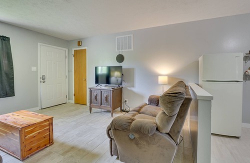 Poland Apartment | Cozy Youngstown Apartment w/Central A/C + Heating
