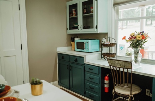 Snow Shoe Bed & Breakfast | Cramer Family Mountain Inn