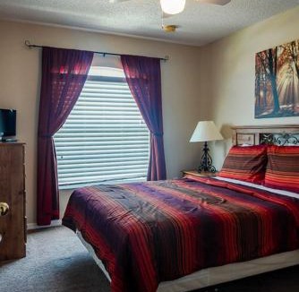 Crescent Lakes House | Crescent Lakes Villa