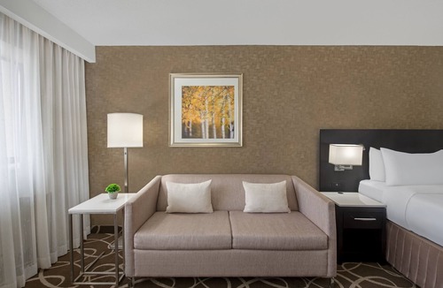 Kitchener Hotel | Crowne Plaza Kitchener-Waterloo by IHG