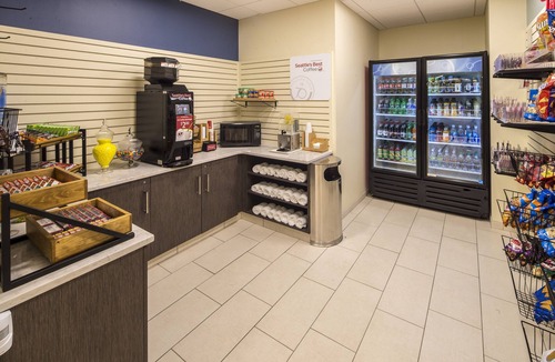 Bethel Park Hotel | Crowne Plaza Suites Pittsburgh South by IHG