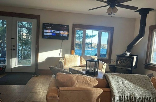 Machar Cottage | Crystal Haven Lake House tranquility found with this 3 bdrm plus bunkie retreat