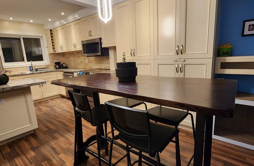 Bramalea House | Cute and Cozy home in Brampton. Central Location at Affordable Prices