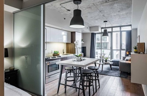 Beaconsfield Village Condo | Cute condo in trendy Queen West