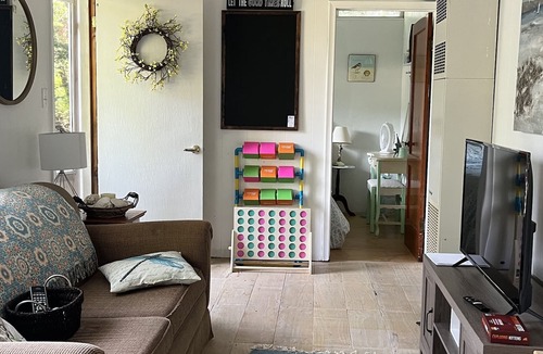 Huron-Kinloss Cottage | Cute Point Clark 3 Bed Cottage