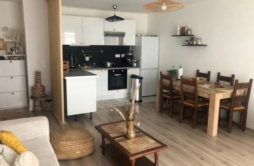 Vaires-sur-Marne Apartment | Détente , famille, Disney et Nature