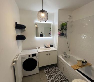 Vaires-sur-Marne Apartment | Détente , famille, Disney et Nature