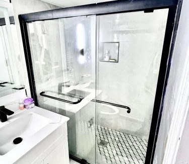 Malton House | Da-7 Room Near Airport