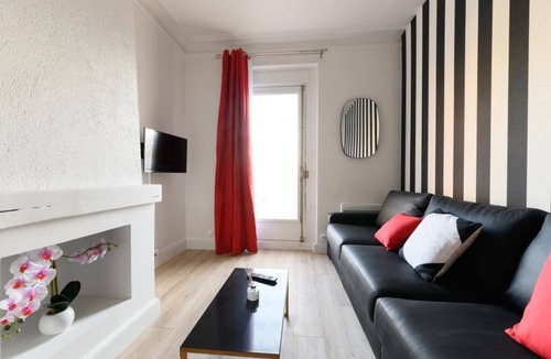 Auteuil Apartment | Daumier, 2 Bdrs, 6-8 people, Flat near La Seine, Great Location