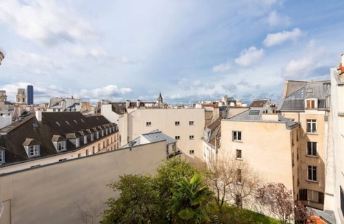 Quartier de la Monnaie Apartment | Dauphine Lux 6emne arrondissement center of Saint Germain 2beds 1bath