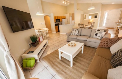 Haines City House | Dawn's Southern Dunes Vacation Home